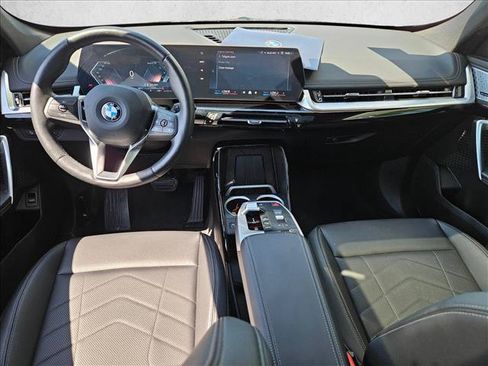Certified 2025 BMW X1 xDrive28i w/ Convenience Package AWD/4WD image 17