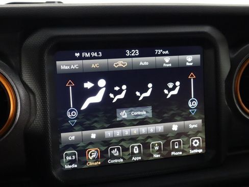 Used 2023 Jeep Gladiator Mojave w/ Cold Weather Group AWD/4WD image 30