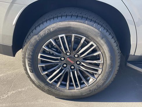 New 2026 GMC Yukon Elevation image 30