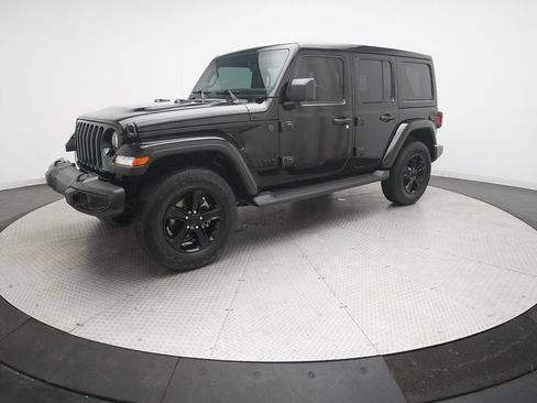 Used 2023 Jeep Wrangler Unlimited Sahara AWD/4WD image 1