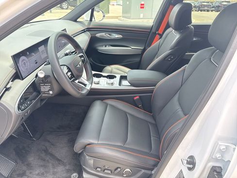 New 2026 Genesis GV70 2.5T Sport Prestige AWD/4WD image 9