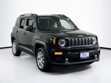Used 2022 Jeep Renegade Latitude w/ Convenience Group image 3