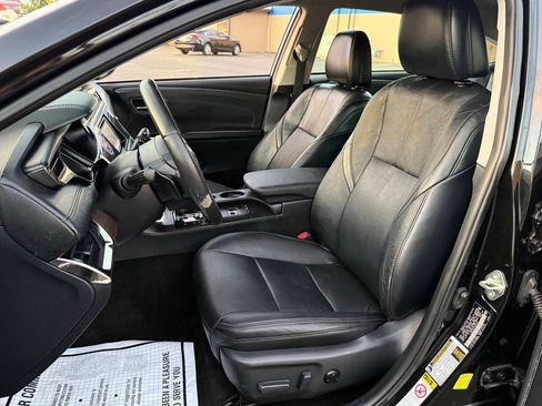 Used 2015 Toyota Avalon XLE FWD image 11