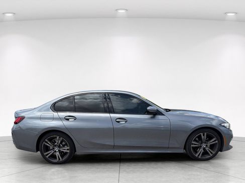 Used 2023 BMW 330i Sedan w/ Premium Package RWD image 3