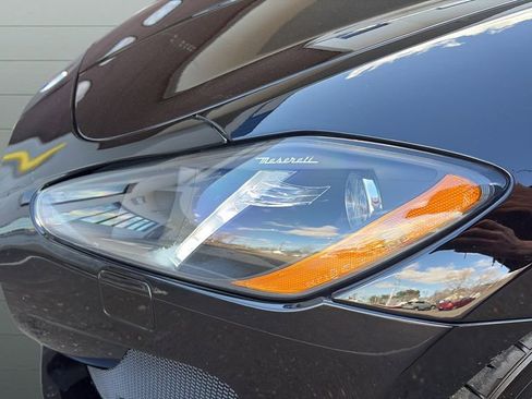 Used 2015 Maserati GranTurismo MC image 24