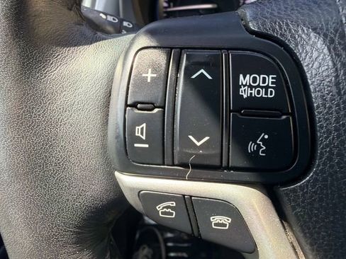 Used 2015 Toyota Highlander Limited Platinum AWD/4WD image 21