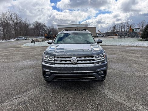 Used 2019 Volkswagen Atlas SEL R-Line image 4