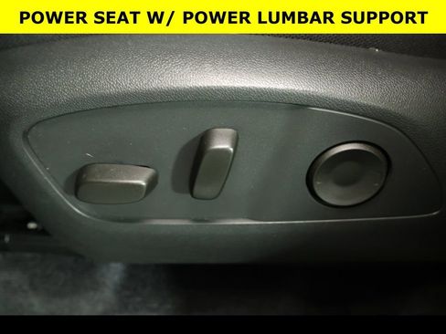 Used 2025 GMC Acadia Elevation image 6