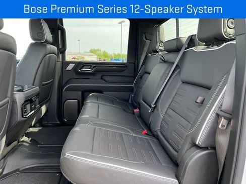 Used 2025 GMC Sierra 2500 AT4X AWD/4WD image 8