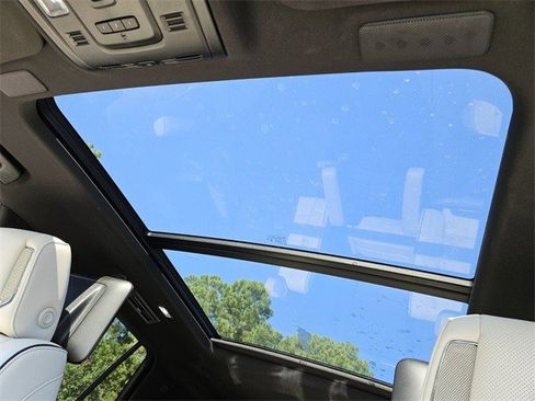 Certified 2024 Cadillac Escalade Sport w/ LPO, ONYX Package image 11