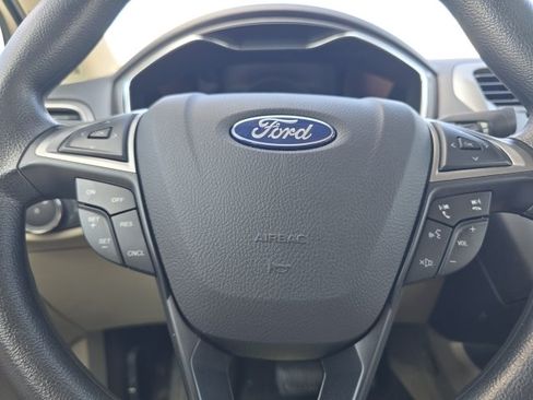 Used 2020 Ford Fusion SE w/ Fleet SE Value Package FWD image 16