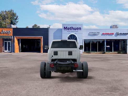 New 2026 RAM 3500 Tradesman w/ Chrome Appearance Group A AWD/4WD image 7