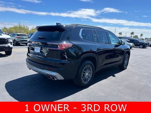 Used 2025 GMC Acadia Elevation image 6