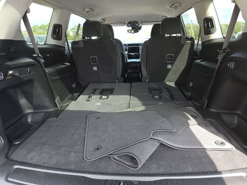 Used 2021 Jeep Grand Cherokee L Laredo w/ Luxury Tech Group I image 15