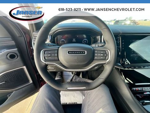 Used 2022 Jeep Wagoneer Series III w/ Convenience Group I image 12