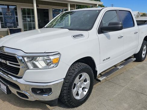 Used 2020 RAM 1500 Big Horn AWD/4WD image 1