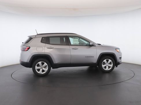 Certified 2019 Jeep Compass Latitude w/ Popular Equipment Group AWD/4WD image 26