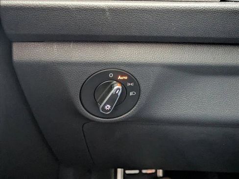 Used 2024 Volkswagen Jetta Sport image 15