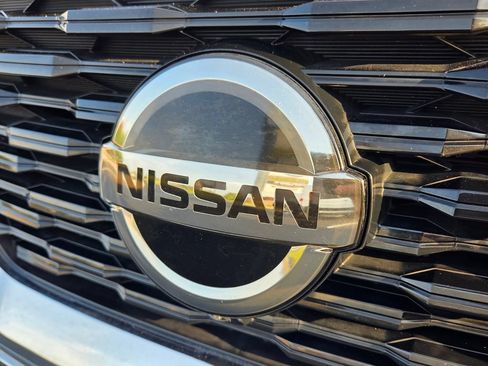 Used 2021 Nissan Rogue SV w/ Premium Package FWD image 17