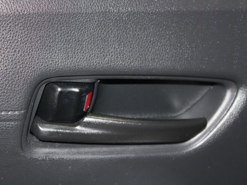 Used 2023 Toyota Corolla Cross LE FWD image 8