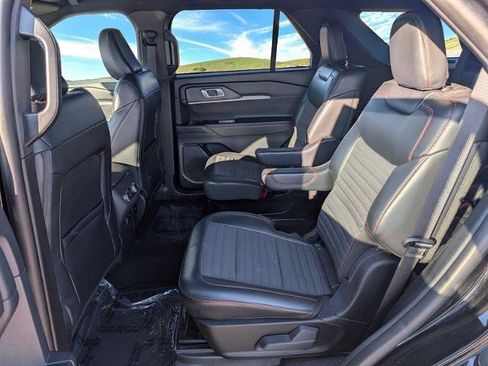 Certified 2025 Ford Explorer ST-Line AWD/4WD image 16
