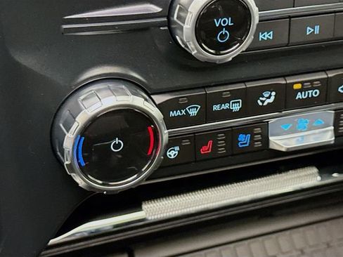 Used 2025 Ford F150 Raptor image 21