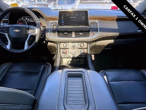 Used 2021 Chevrolet Tahoe Premier w/ Premium Package image 7