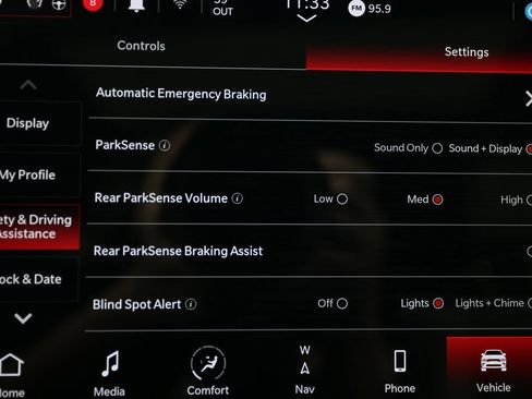 Used 2024 Dodge Durango GT image 30