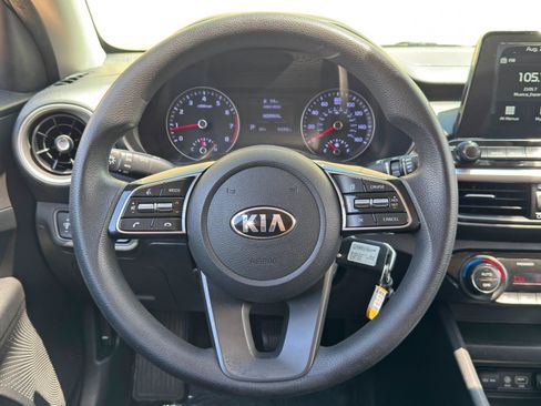 Used 2019 Kia Forte LXS FWD image 18