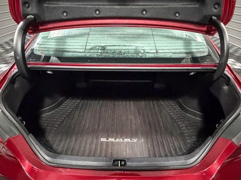 Used 2022 Toyota Camry LE image 34