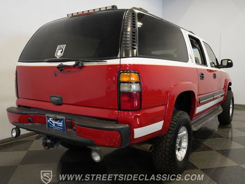 Used 2004 Chevrolet Suburban 2500 AWD/4WD image 12