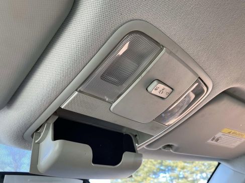 Used 2023 Kia Soul LX image 30