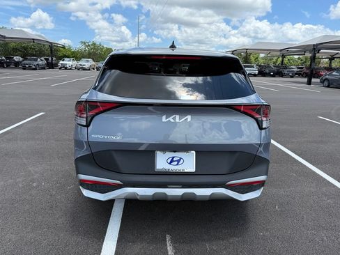 Used 2023 Kia Sportage EX FWD image 6
