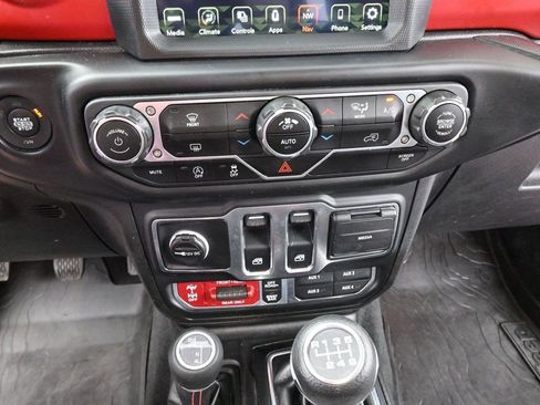 Used 2023 Jeep Wrangler Rubicon w/ Steel Bumper Group AWD/4WD image 22