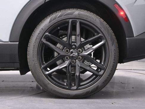 New 2026 Chevrolet Equinox EV LT w/ LPO, Blackout Package AWD/4WD image 50