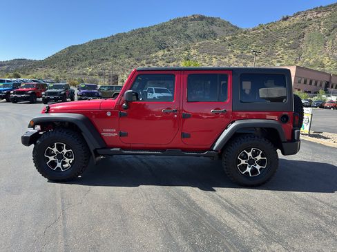 Used 2012 Jeep Wrangler Unlimited Sport AWD/4WD image 4
