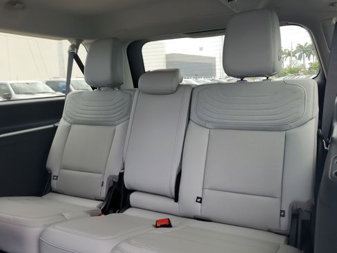 New 2026 Ford Expedition Max Platinum w/ Platinum Ultimate Package image 11