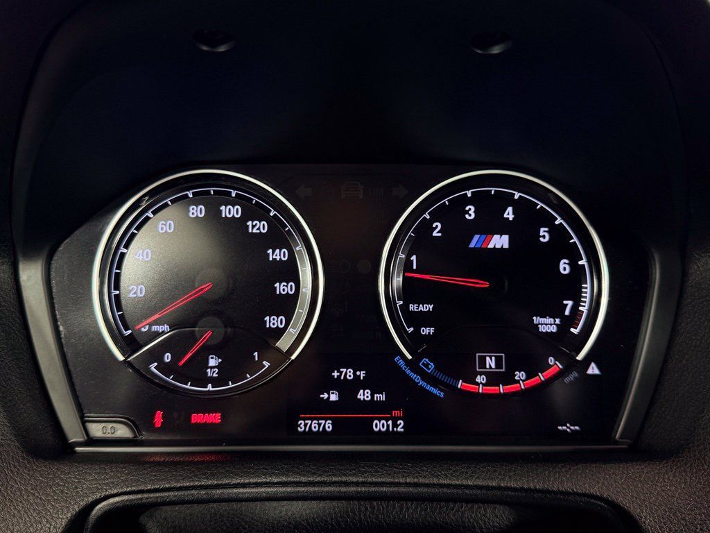 Used 2018 BMW M2 RWD image 10