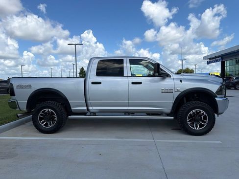 Used 2017 RAM 2500 Tradesman w/ Chrome Appearance Group AWD/4WD image 4