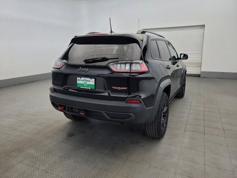Used 2019 Jeep Cherokee Trailhawk w/ Comfort/Convenience Group AWD/4WD image 7
