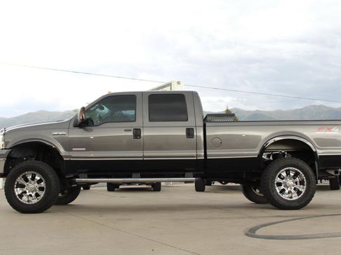 Used 2005 Ford F350 Lariat AWD/4WD image 76