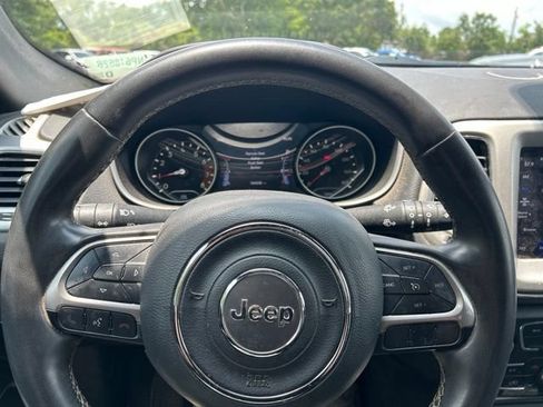 Used 2021 Jeep Compass Latitude FWD image 24
