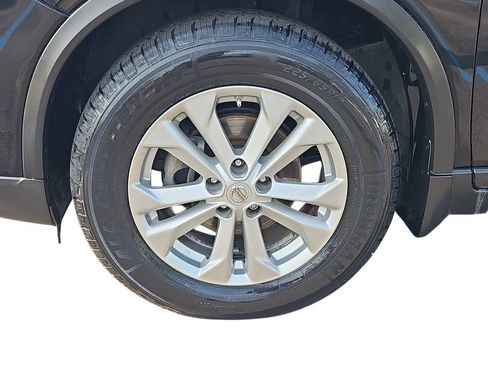 Used 2015 Nissan Rogue SV FWD image 29