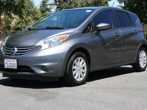 Used 2016 Nissan Versa Note SV FWD image 9