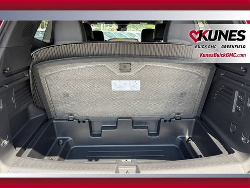 New 2027 GMC Acadia Denali Ultimate w/ LPO, Floor Liner Package AWD/4WD image 37