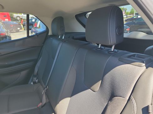 Used 2025 Buick Encore GX Preferred FWD image 11