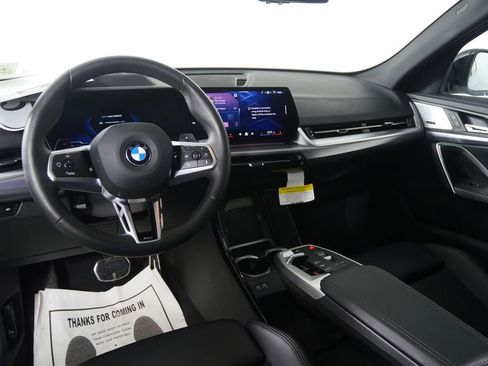 Certified 2025 BMW X2 xDrive28i w/ Premium Package image 15