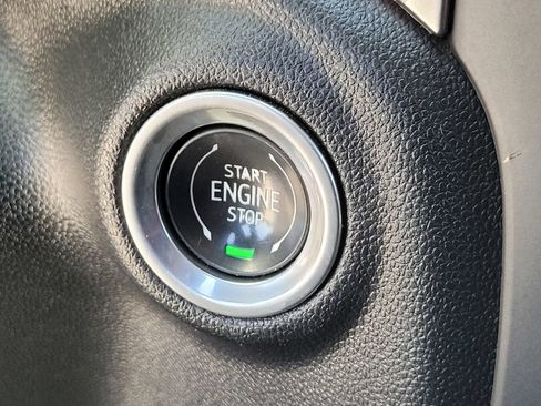 Used 2019 Chevrolet Silverado 1500 RST AWD/4WD image 21