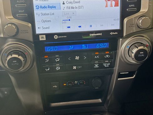 Used 2022 Toyota 4Runner Limited image 17