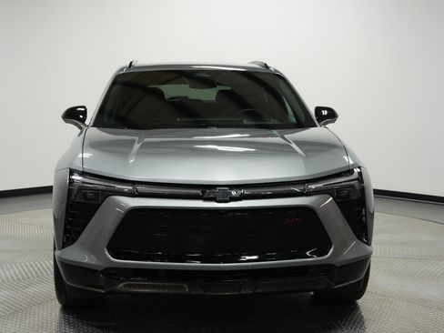Used 2025 Chevrolet Blazer EV RS AWD/4WD image 2